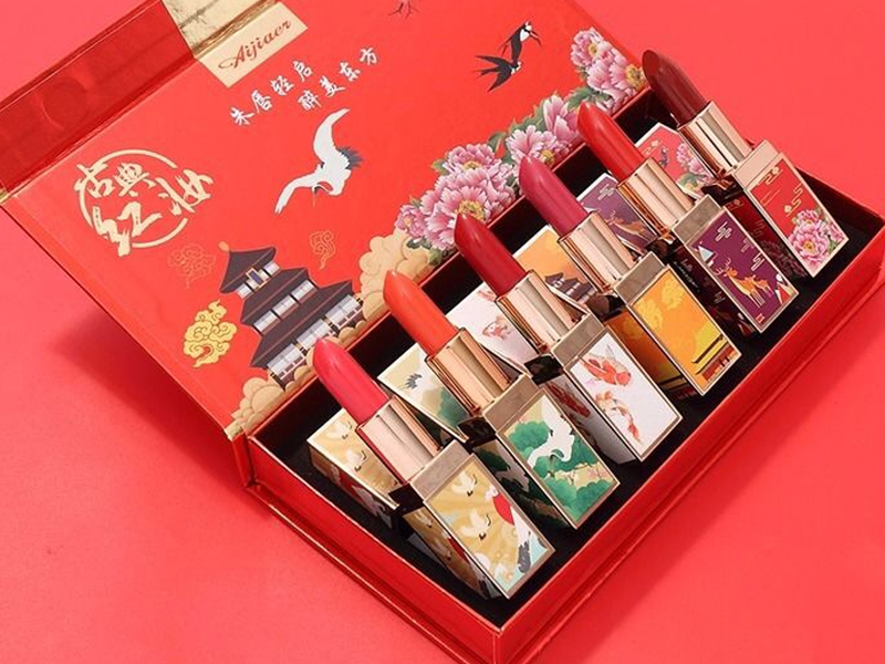 Lipstick packaging